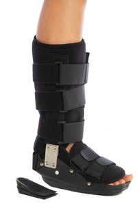  Bercks BRA2214 Aşil Tendon Ortezi